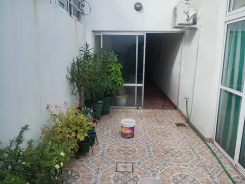 Aquino 5400 , Piso 0