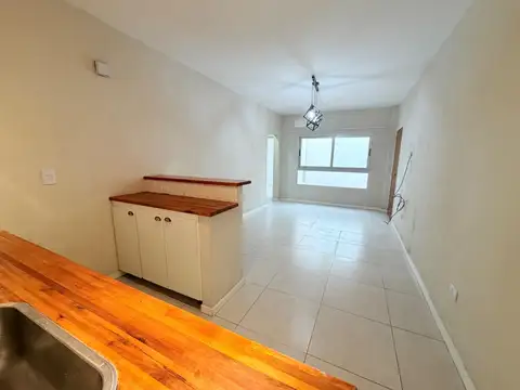 Depto Tipo Casa en Alquiler de 2 dormitorios