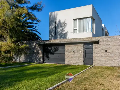 CASA EN VENTA VILLA DEL PLATA 4 DORMITORIOS