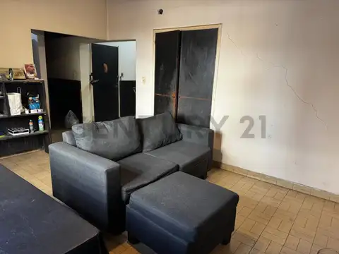 Departamento en venta en La Plata de tres dormitorios