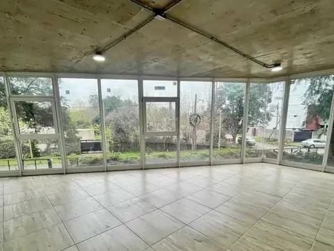 Oficina en Alquiler en La Reja, USD 800