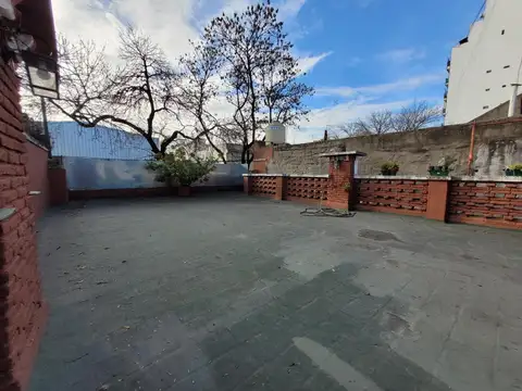 Catulo Castillo 2300, Piso PB