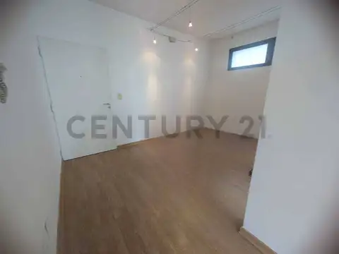 Demaría 4600, Piso 4