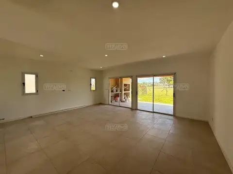 Casa en Venta en Pilar del Este - Santa Emilia, USD 165.000