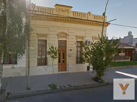 Edificio Comercial en venta - 13 Consultorios - 5 Dormitorios - 6 Baños - 774Mts2 - Necochea