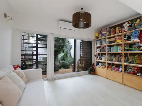 Casa 6 ambientes con 4 baños