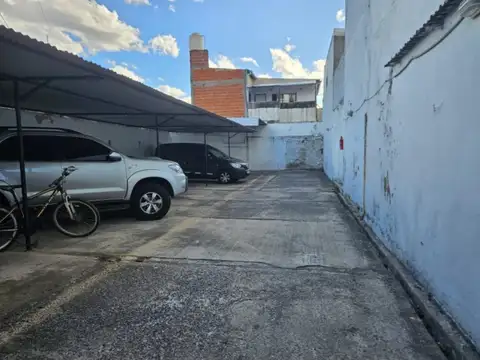 Excelente galpon 8.66m X 23m. OPORTUNIDAD