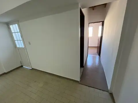Depto Tipo Casa 3 ambientes con 1 baño