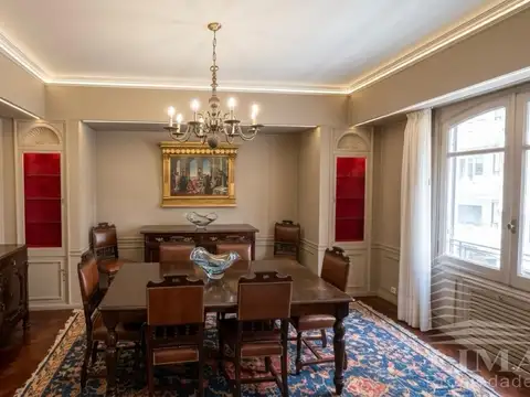Departamento en Venta de 8 ambientes