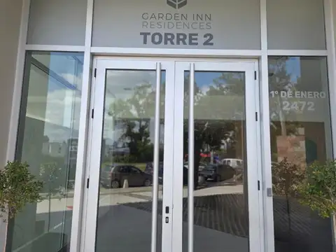 1 De Enero 2472 , Piso 8