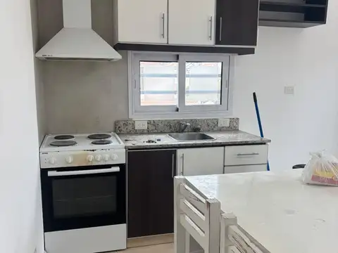 Departamento de dos ambientes en alquiler en palomar
