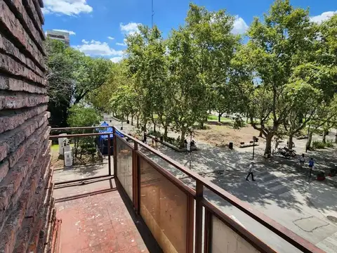 Departamento 4 ambientes con 2 baños