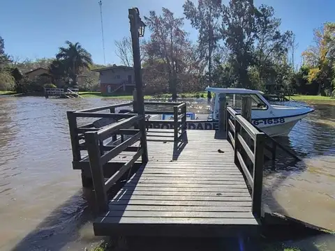 Casa Chalet  en Venta en Carapachay, Zona Delta, Tigre