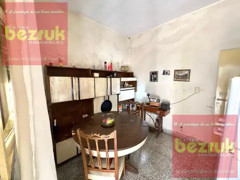 Casa a refaccionar en  venta en Martinez