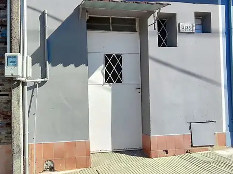 CASA CON LOCAL EN VENTA CENTRO DE FRAY BENTOS