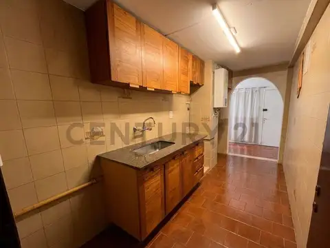 Manuel Acevedo 2700, Piso 0
