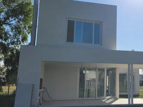Casa en Venta en Manuel Alberti, USD 653.000