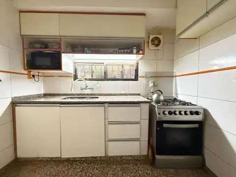 Venta dúplex 4 dormitorios en Malvín Norte