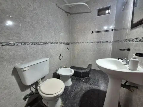 Depto Tipo Casa en Alquiler al Oeste