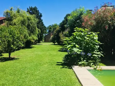 OPORTUNIDAD VENTA CASA 4 AMBIENTES