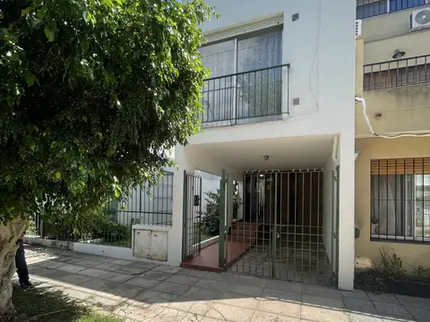 PH EN INMEJORABLE SECTOR - CERCA AV. SAN MARTIN Y ESTACION FLORIDA M