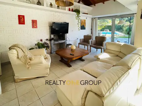 Casa 7 ambientes con 3 baños