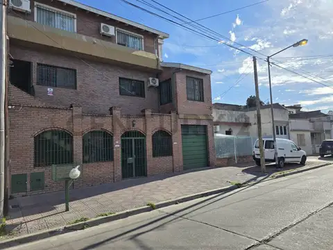 Departamento en Venta de 8 ambientes
