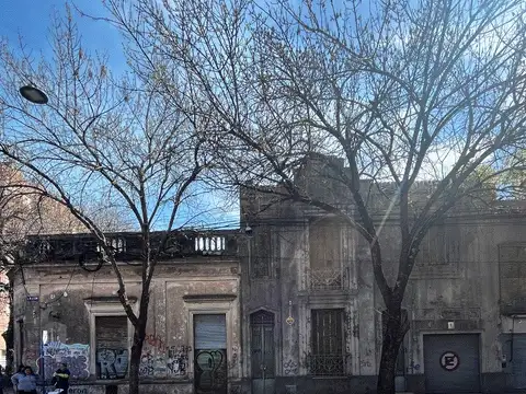 Leandro N. Alem 2200