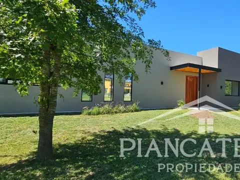 Casa en Venta con 1 cochera