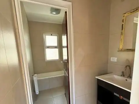 calle 163 7887 , Piso 1