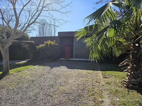 Casa 6 ambientes con 3 baños