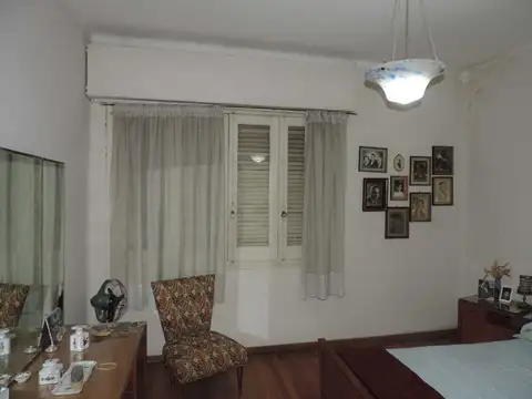 Apto en pleno centro con características de casa
