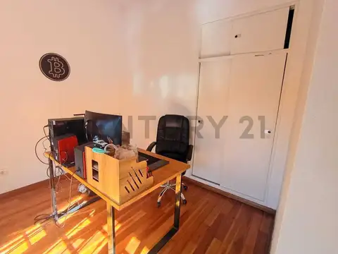 VENTA CASA 6 AMB PILETA PARQUE JOSE C PAZ CREDITO
