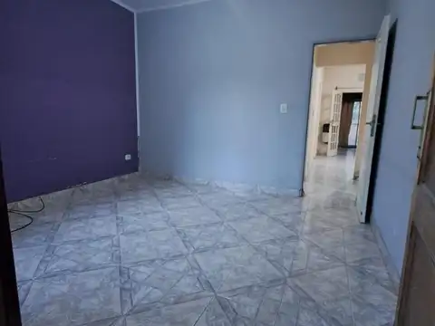 Depto Tipo Casa 4 ambientes con 2 baños