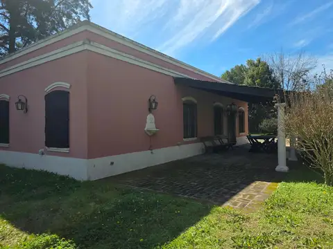 Casa en Venta en Manuel Alberti, USD 180.000