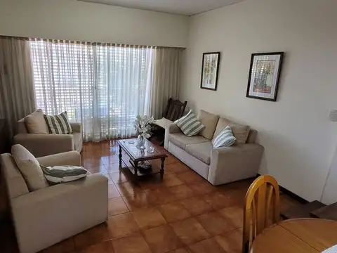 Depto Tipo Casa en Venta de 3 dormitorios