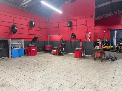 Av Cazon 900