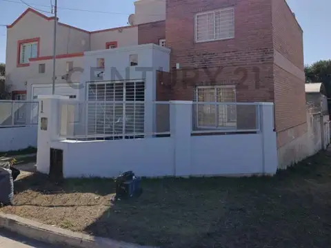Tacuarí 5200, Piso 0