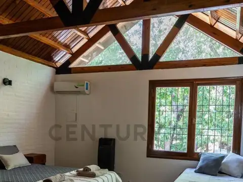 Casa 9 ambientes con 3 baños