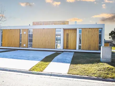 Casa en Alquiler de 3 dormitorios