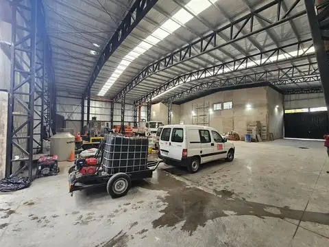 Galpon en Alquiler 26  mts Frente