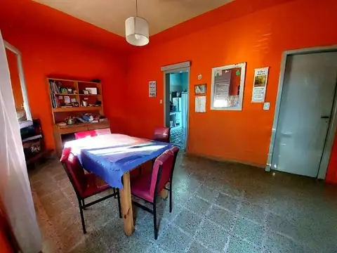 Casa 3 ambientes con 2 baños