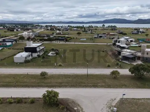 S271 100, Piso 0