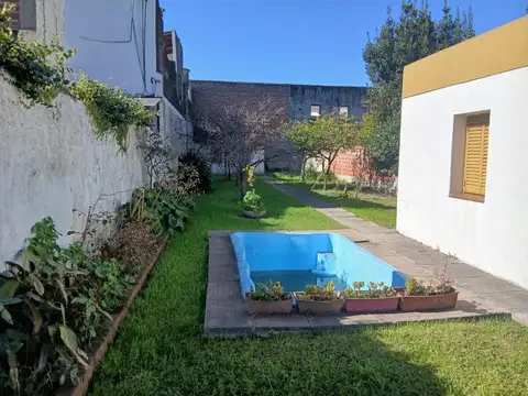 Casa en Venta con 1 cochera