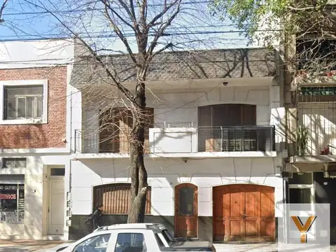 Casa en venta - 5 Dormitorios 4 Baños - 318mts2 - Villa Urquiza