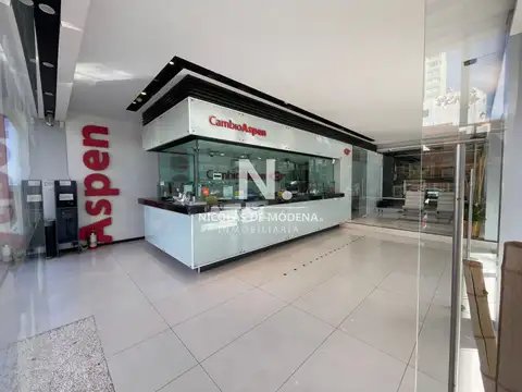 En venta Local de 430m2 en Torre Gorlero