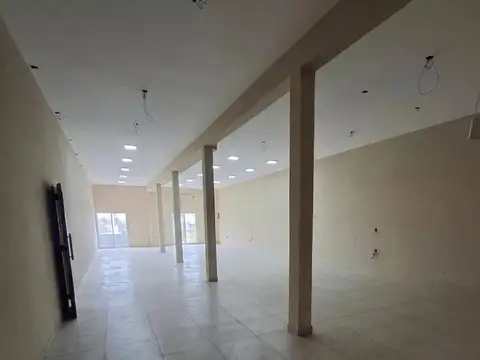Local en Alquiler en Villa Lynch, $ 1.500.000