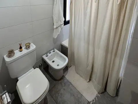 DUPLEX A MEDIA CUADRA DE AV. VERGARA EN SOURIGUES