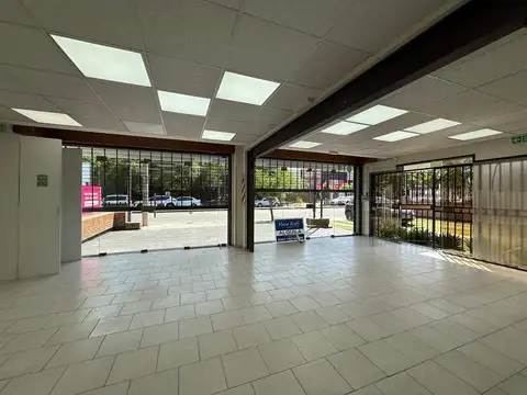 Local en Alquiler en Arguello, $ 3.000.000