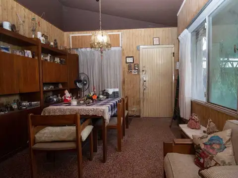 Casa 4 ambientes con 1 baño